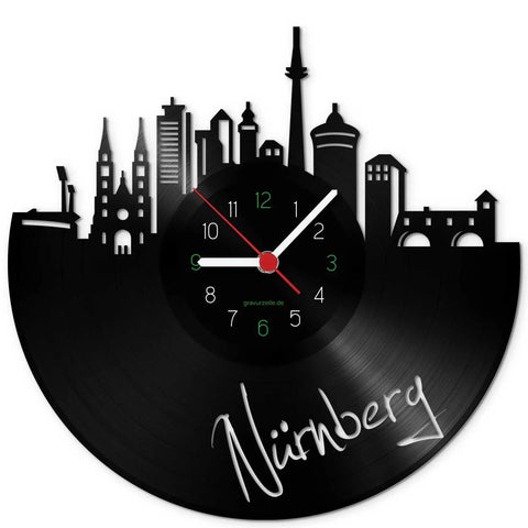 Wanduhr aus Vinyl Skyline Nürnberg eFinesse
