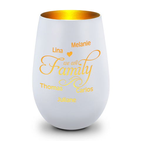 Deko Windlicht aus Glas mit Gravur - We are Family - Personalisiert mit bis zu fünf Namen