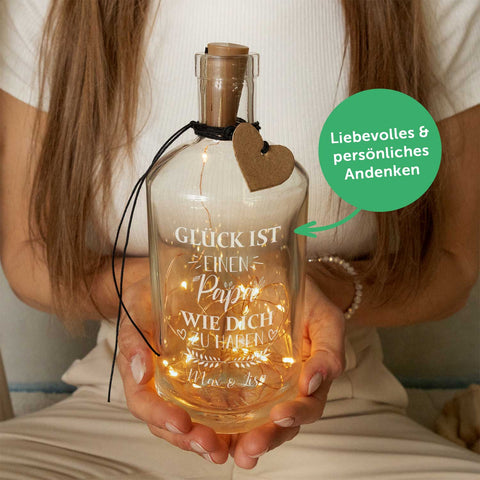 Lampka butelkowa z łańcuchem LED i grawerem „Szczęście to mieć takiego Tatę jak Ty”