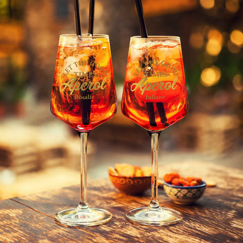 Verre à vin Leonardo avec impression UV - "Let the good times Aperol" avec prénom