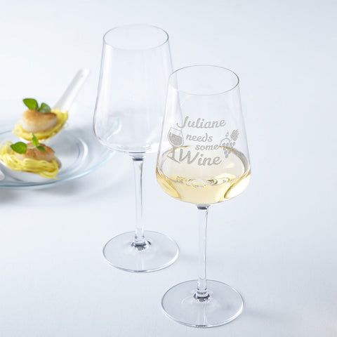 Kieliszek do wina Leonardo z grawerem „Needs some Wine” z imieniem
