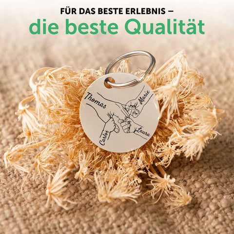 Brelok z grawerem - Dziecięce rączki trzymają tatę