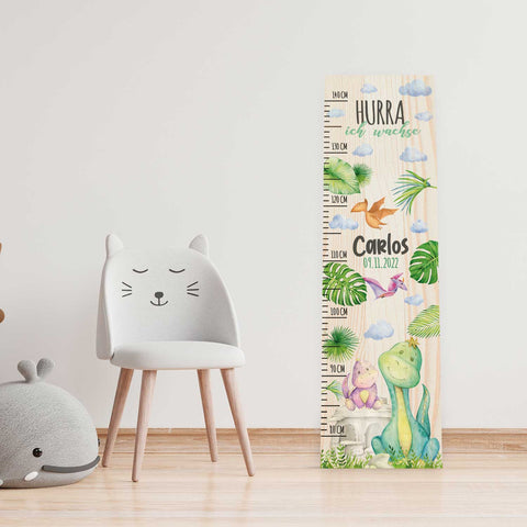 Messlatte mit Namen für Kinder im Dinosaurier Design