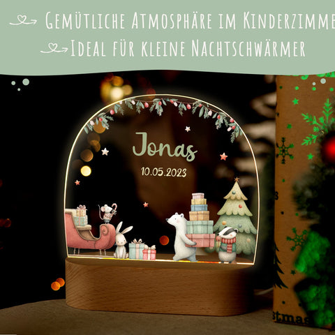 Dziecięca lampka nocna LED z drewnianą podstawą – „Miś polarny na sankach”