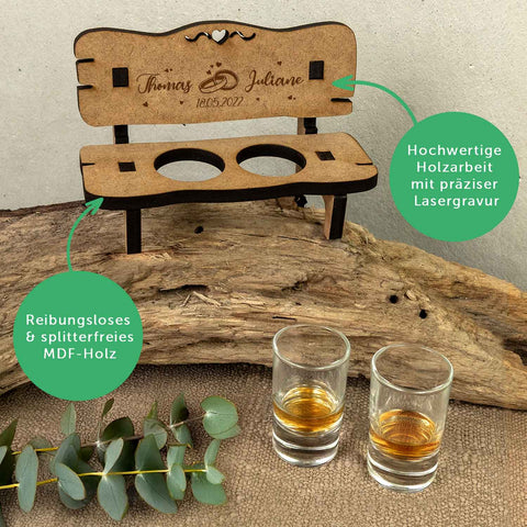 Banc de dégustation gravé, motif mariage, avec noms et date + 2 verres à liqueur