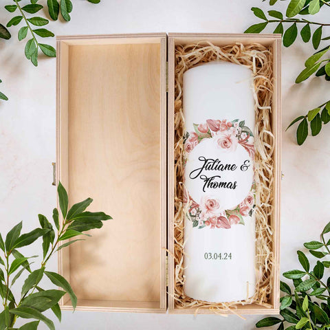Grande bougie « Floral White » – Bougie de mariage avec nom, date et texte personnalisé
