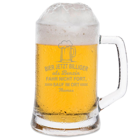 Montana Bierkrug mit Gravur "Bier jetzt billiger als Benzin" mit Namen