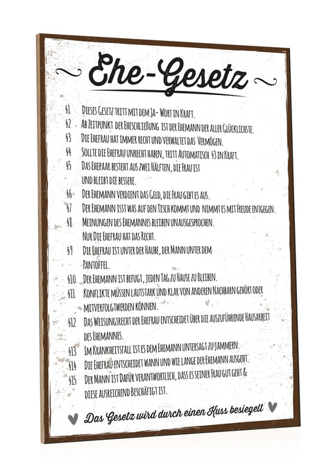 Holzschild mit Spruch Ehe-Gesetz