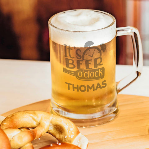 Montana Bierkrug mit Gravur "It's beer o'clock"