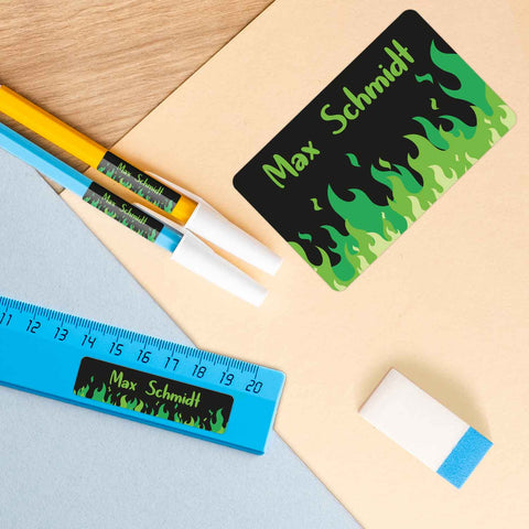 Schuletiketten mit Namen - Flammen Design - 100 Aufkleber in verschiedenen Größen